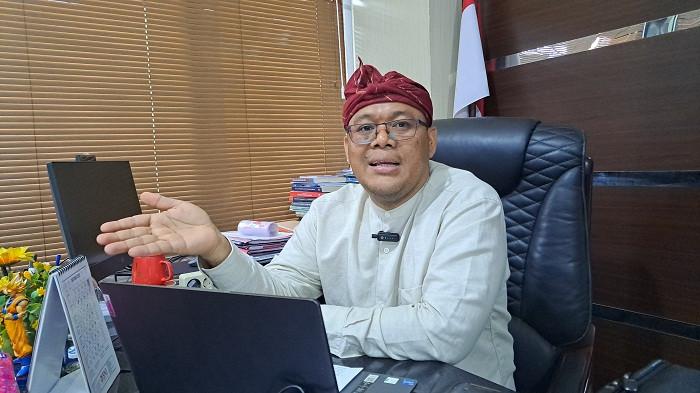 HASIL PENDAMPINGAN - Dekan FIP Undiksha Singaraja, I Wayan Widiana. Ia menyebut ada peningkatan signifikan kemampuan membaca anak SMP di Buleleng pasca dilakukan pendampingan.