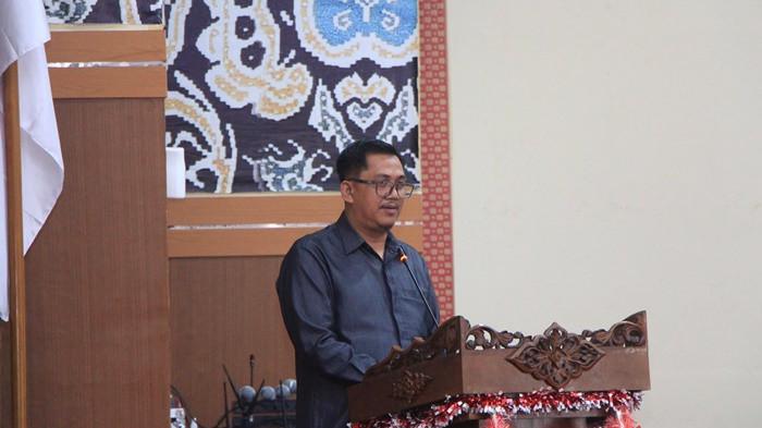 Ketua Bapemperda DPRD Kota Pangkalpinang, Arnadi saat menyampaikan Rancangan Peraturan Daerah (Raperda) inisiatif dalam Rapat Paripurna Kesatu Masa Persidangan I Tahun 2025, Senin (15/9/2025).