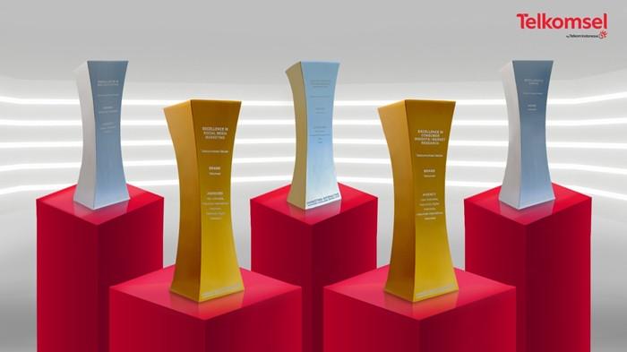 Penghargaan yang diraih Telkomsel dalam ajang Marketing Excellence Awards 2025