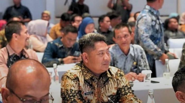 HADIRI PENGARAHAN-Bupati HST, Sa