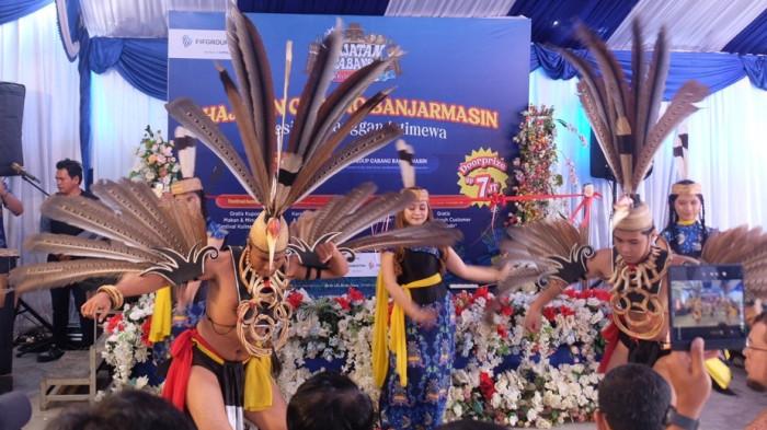Keseruan hari pertama Hajatan FIFGROUP Cabang Banjarmasin,2