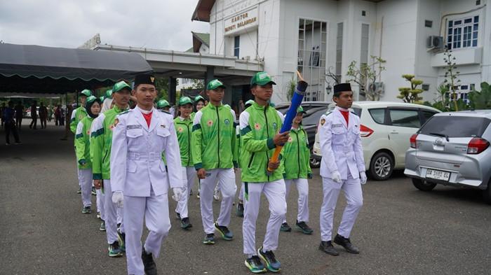 Kirab api obor di balangan 1