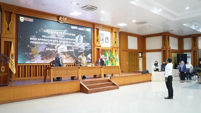 PUBLIC SPEAKING- Pelatihan Public Speaking ASN, yang diselenggarakan oleh Badan Pengembangan Sumber Daya Manusia Daerah (BPSDMD) Provinsi Kalimantan Selatan, pada 27-31 Oktober 2025.