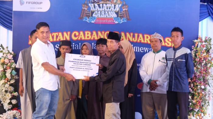 Pemberian bantuan sosial kepada Yayasan Panti Asuhan Al Hidayah