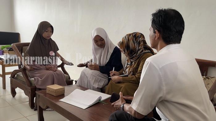 Praktik konseling sebaya, dua konselor dari SMAN 2 Banjarmasin ke MTsN 2 Banjarmasin