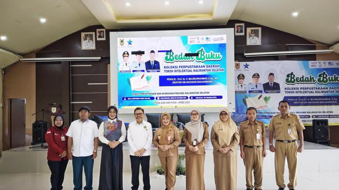 Rektor  UIN) Antasari Prof. Dr. H. Mujiburrahman, S.Ag, MA, 2