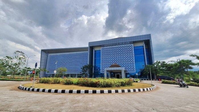 Potret Gedung Rektorat UIN Sultan Maulana Hasanuddin Banten, Kota Serang.