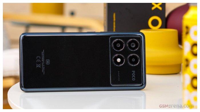 Poco X6 Pro tampak belakang.