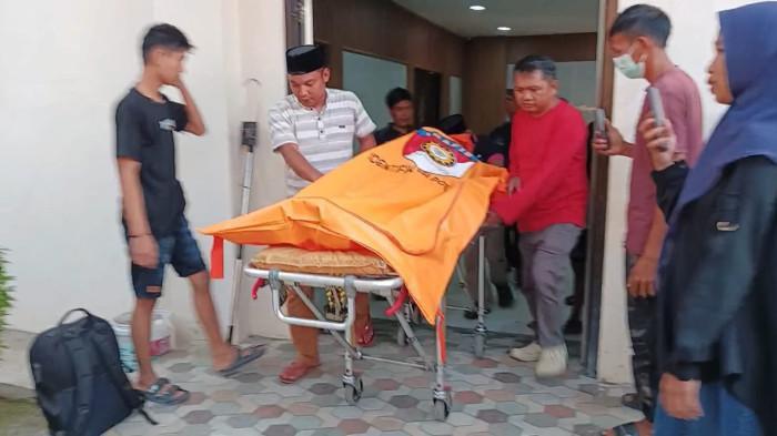 Tim Dokter Forensik RS bhayangkara telah mengotopsi jenazah Husain