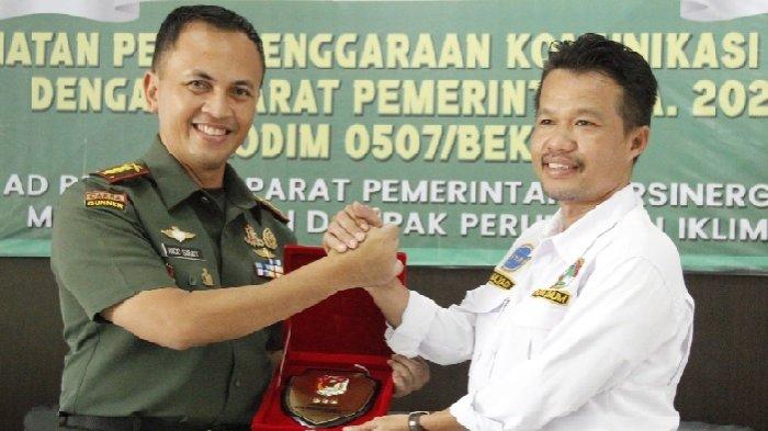 LPER yang bergerak di bidang ketahanan pangan meraih penghargaan dari Kodim 0507 Kota Bekasi. Penghargaan diserahkan langsung oleh Dandim 0507 Kolonel (Arm) Rico Ricardo Sirait dan diterima oleh Ketua LPER Jawa Barat, H Mulyadi Atma, Senin (13/5/2024) siang.