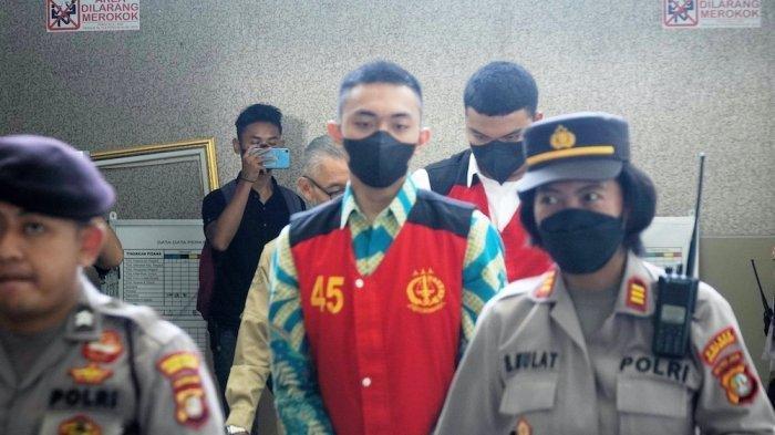 Terdakwa Mario Dandy Satriyo sampaikan pledoi atau nota pembelaan, atas tuntutan Jaksa Penuntut Umum (JPU) di Pengadilan Negeri Jakarta Selatan, Selasa (22/8/2023).