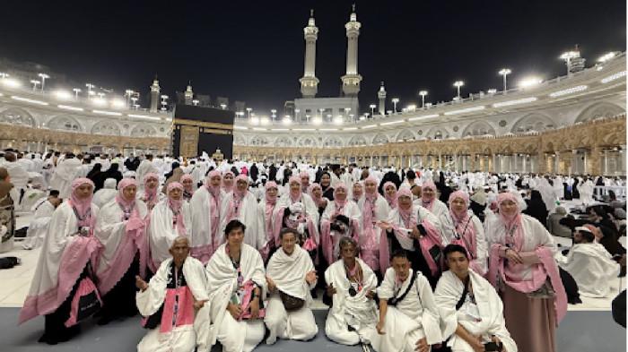 UMROH BERSAMA SCARLETT