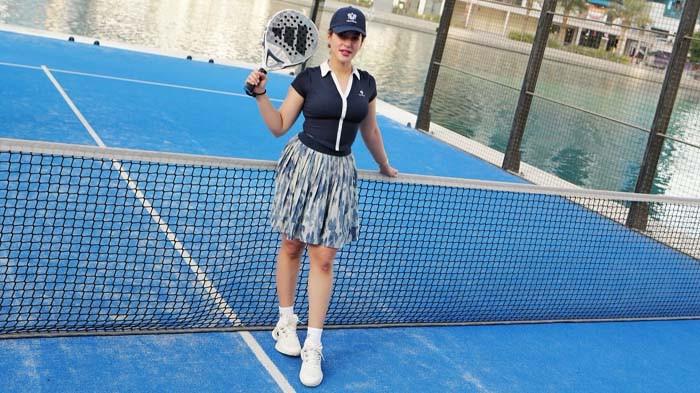 TASYA FARASYA CERAI: Baru beberapa hari berstaus sebagai janda, Tasya Farasya diam-diam sudah bikin sultan Dubai kesengsem saat main padel. Ternyata bukan sosok sembarangan.
