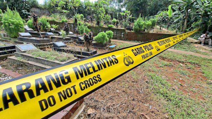 Hasil ekshumasi, polisi menemukan pendarahan pada bagian kepala jenazah korban 1