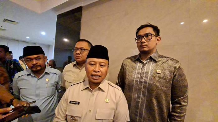 UMKM DI DEPOK - Wali Kota Depok, Supian Suri saat menghadiri acara Workshop membangun UMKM cerdas di Balai Kota Depok, Selasa (28/10/2025). (TribunnewsDepok.com/M Rifqi Ibnumas)
