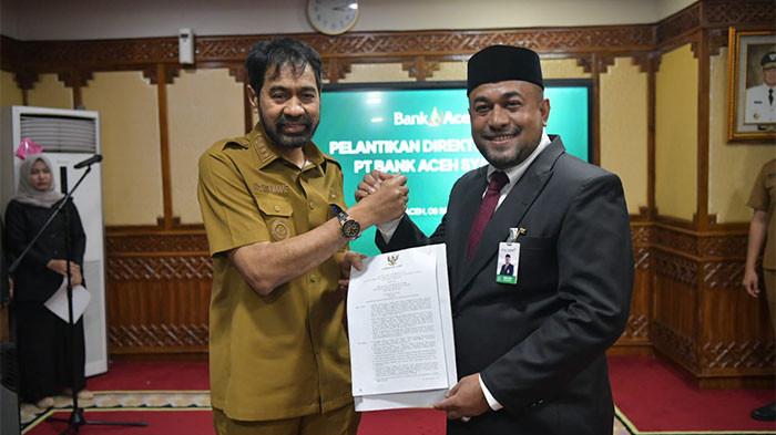 PELANTIKAN FADHIL ILYAS DIRUT BANK ACEH SYARIAH