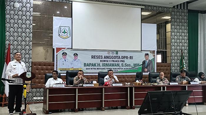 PERTEMUAN BUPATI DENGAN DPR RI