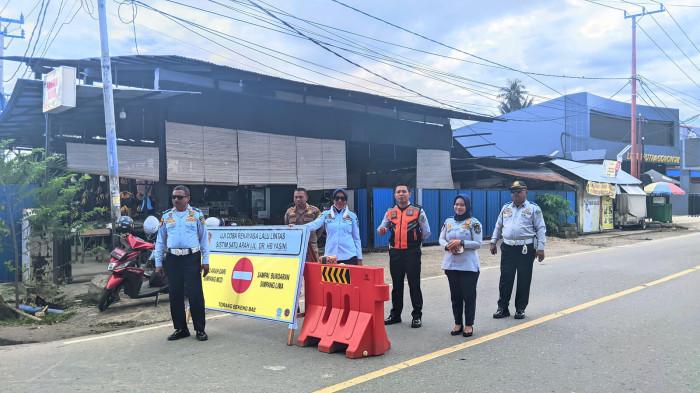 Dishub Kota Gorontalo di simpang empat Jalan HB Jassin