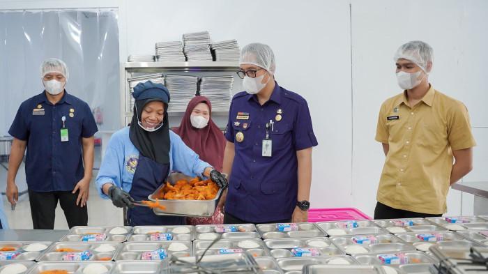 Makan Bergizi Gratis xncv cdfvb