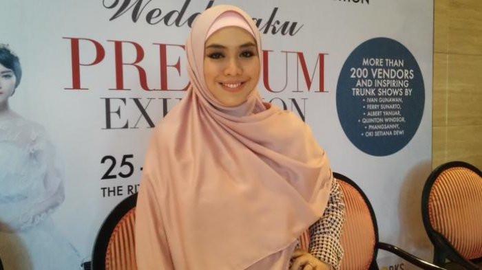 Oki Setiana Dewi