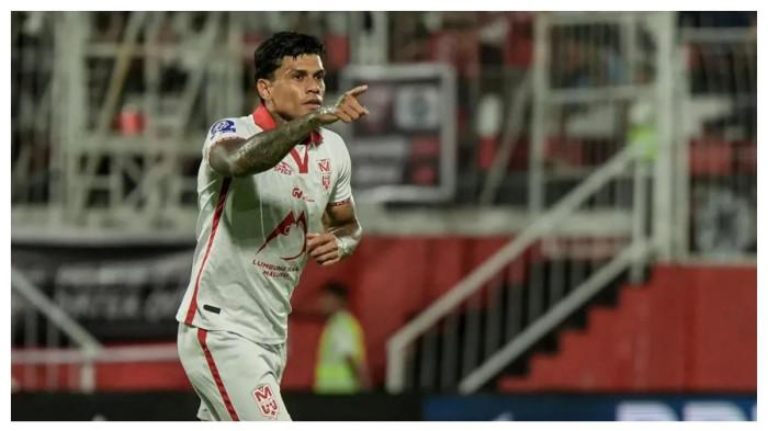 Winger Malut United, Ciro Alves setelah mencetak gol ke gawang Madura United pada laga pekan 6 Super League 2025/2026 di Stadion Gelora Kie Raha, Ternate, Jumat (19/9/2025). Hasil Babak Pertama Malut United Vs Madura United, Gol Ciro Alves Diabalas Jordy Wehrmann, Skor 1-1