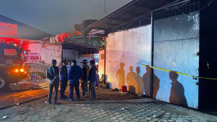 kebakaran pabrik sepatu