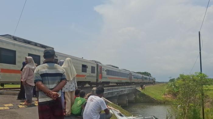 KECELAKAAN MAUT MOBIL MBG Purworejo