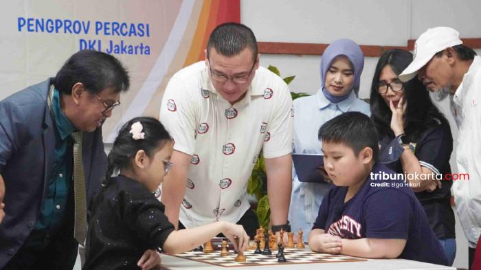 ; Kejurda catur. Ketua Percasi DKI Jakarta, Hardiyanto Kenneth menggelar Kejuaraan Daerah