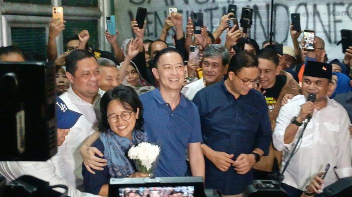 Mantan Menteri Perdagangan, Tom Lembong saat bebas dari Rutan Kelas I Cipinang, Jakarta Timur, Jumat (1/8/2025). TRIBUNJAKARTA.COM/BIMA PUTRA