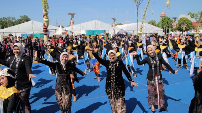 20250822_Pemkab Kebumen_Bupati menari