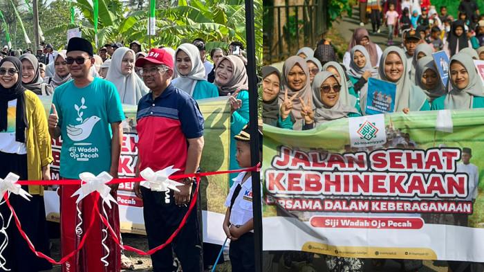 BUKA JALAN SEHAT - Pengasuh Pondok Pesantren Al-Insaniyyah, KH. Khoirul Anwar, membuka secara resmi Jalan Sehat Kebhinekaan Santri dan Masyarakat Lintas Agama di halaman pondok, Minggu (27/10/2025)