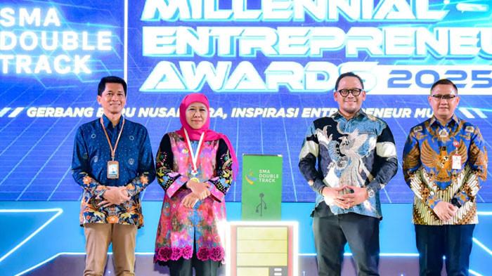 Gubernur Jawa Timur Khofifah Indar Parawansa apresiasi capaian SMA Program Double Track
