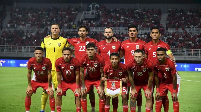 Skuad Timnas Indonesia saat menghadapi Chinese Taipei di Stadion Gelora Bung Tomo (GBT), Surabaya, Jumat (4/9/2025) malam. Laga uji coba internasional FIFA Matchday ini berakhir 6-0 untuk Indonesia