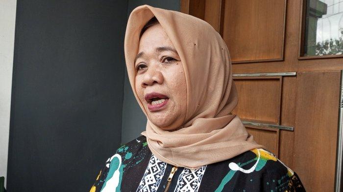 Bupati Sleman Kustini Sri Purnomo saat memberikan keterangan ke media.