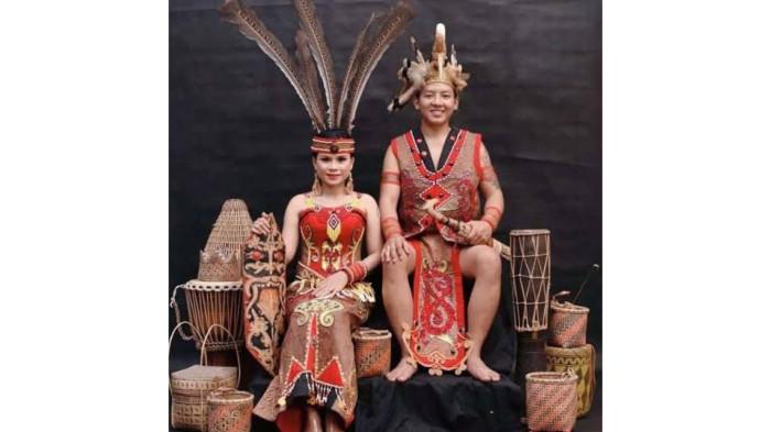 Baju Adat King Baba dan King Bibinge