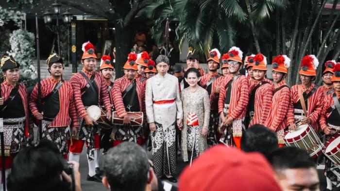 PJ2 saat tampil di pernikaha Kaesang Pangarep–Erina Gudono