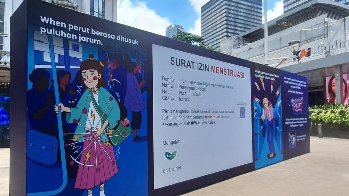 Papan iklan Surat Izin Menstruasi dari Laurier yang viral di media sosial X