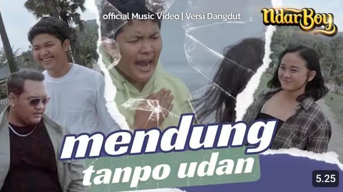lagu mendung tanpo udan