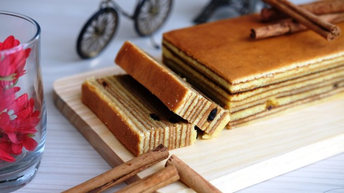 Lapis Legit ChezMoi Pastry