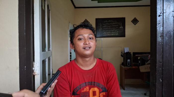 Chandra pemilik dinding rumah jebol 06082025.jpg