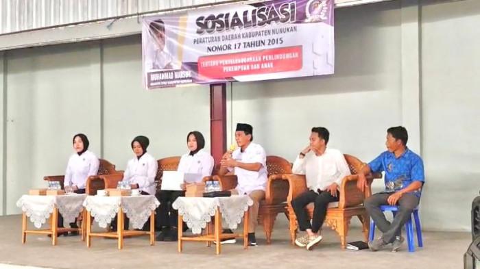 KEKERASAN ANAK DAN PEREMPUAN - Sekretaris Komisi I DPRD Nunukan, Muhammad Mansur, mendorong Satpol PP dan Dinas Sosial, Pemberdayaan Perempuan dan Perlindungan Anak (Dinsos P3A) agar lebih aktif dalam pengawasan di wilayah rawan kekerasan, termasuk tempat hiburan malam yang kerap menjadi lokasi eksploitasi perempuan di bawah umur, Jumat (10/10/2025), pagi.