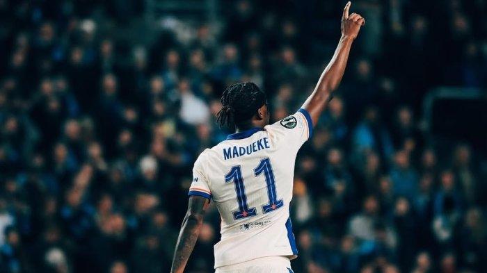 SELEBRASI NONI MADUEKE - Selebrasi Noni Madueke saat memperkuat Chelsea akhir musim 2024-2025. (ARSIP - instagram/@nonzinoo10)