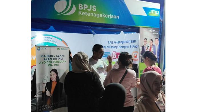 booth BPJS Ketenagakerjaan di HUT Tanjung Selor 171025