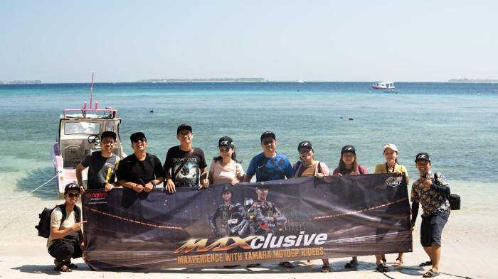 Keseruan lainnya berlanjut dengan MAXperience liburan bareng ke air terjun Benang Stokel dan Benang Kelambu, dan enjoy bersama Gili Trawangan ke pantai dan snorkling.