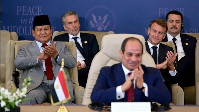 PRABOWO HADIRI KTT PERDAMAIAN - Presiden Republik Indonesia, Prabowo Subianto menghadiri Konferensi Tingkat Tinggi (KTT) Perdamaian Sharm El-Sheikh di International Congress Centre, Sharm El-Sheikh, Mesir, Senin (13/10/2025). (Sekretariat Presiden)