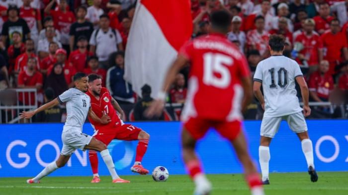 TIMNAS INDONESIA - Aksi pemain Timnas Indonesia ketika berhadapan dengan Irak di babak keempat Kualifikasi Piala Dunia 2026 Zona Asia. Kegagalan Timnas Indonesia lolos ke Piala Dunia 2026, membuat Jay Idzes dkk, bakal menganggur dari laga kompetitif hingga 2027. (AFC)