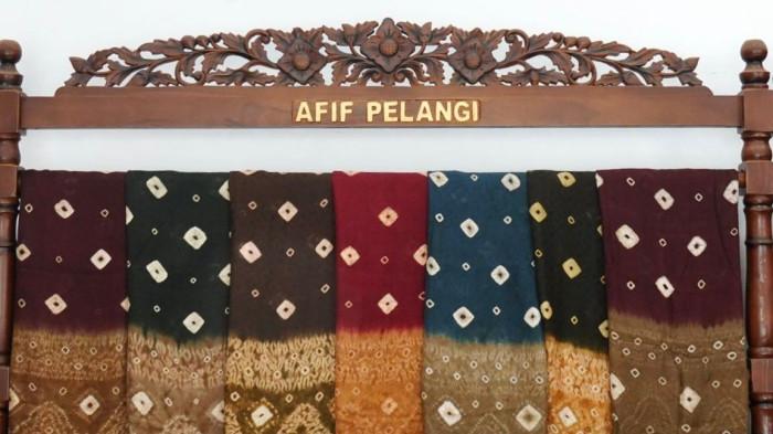 BERDAYAKAN PEREMPUAN - Afif Pelangi milik Baina1
