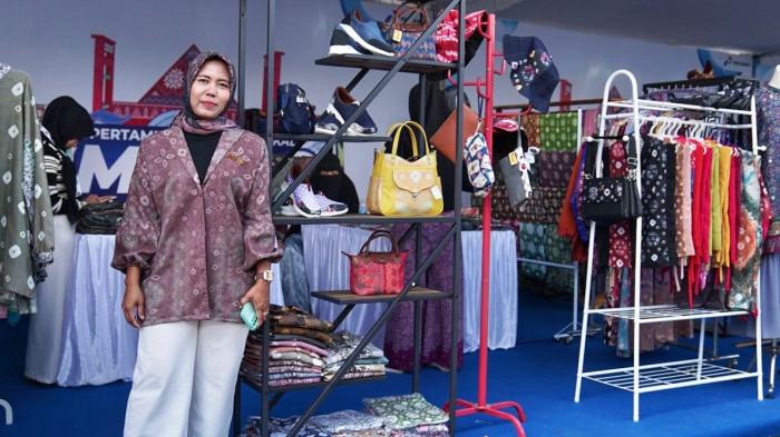 BERDAYAKAN PEREMPUAN - Afif Pelangi milik Baina2