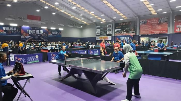 MENANG: Cabang olahraga Tenis Meja resmi berlaga di Pekan Olahraga Nasional (Pornas) Korpri XVII yang digelar di Palembang, Sumatera Selatan (Sumsel). Hingga saat ini, Sulut telah mencatatkan dua kemenangan awal, yakni di nomor perseorangan putri dan ganda putri, keduanya atas lawan dari Badan Pemeriksa Keuangan (BPK).