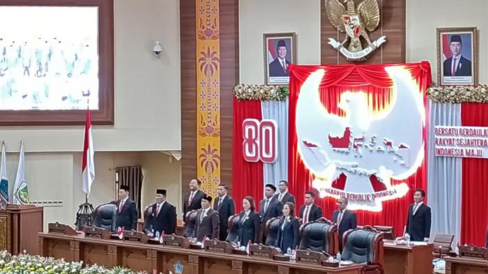 DPRD Provinsi Sulawesi Utara menggelar Rapat Paripurna. Foto 2